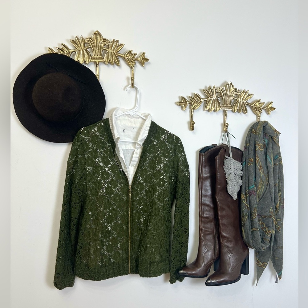 Lace crochet green cardigan M